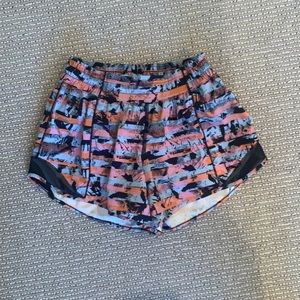 Lululemon Hotty Hot Shorts 4 inch